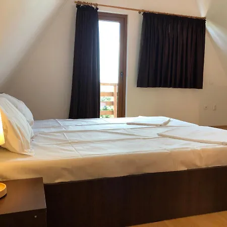 Equinox Club Üdülőközpont *